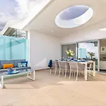 Penthouse Alba, Med One- Higueron, *