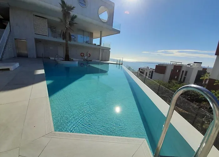 Apartment Penthouse Alba, Med One- Higueron, Fuengirola