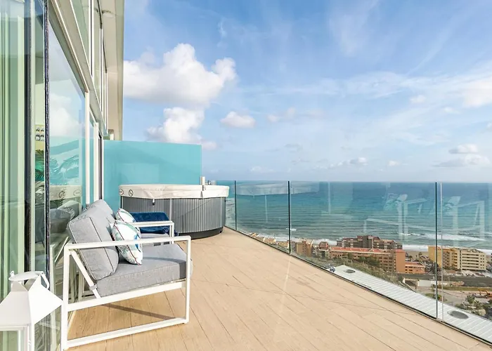 Penthouse Alba, Med One- Higueron, Fuengirola *