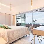 アパート Penthouse Alba, Med One- Higueron,