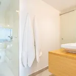 Penthouse Alba, Med One- Higueron, アパート *